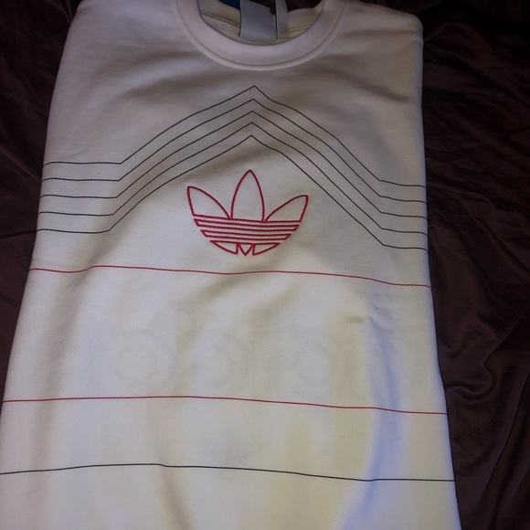 Adidas sweater. - Picture 2 of 3